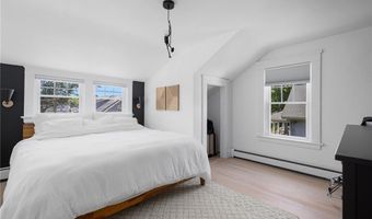 110 Spofford Ave, Warwick, RI 02888