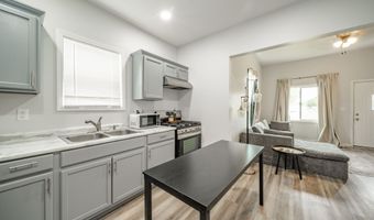 1217 W 6th St, Anderson, IN 46016