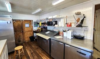 68 Front St, Big Sandy, TN 38221