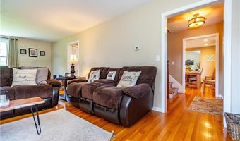 471 N Quidnessett Rd, North Kingstown, RI 02852