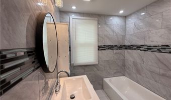 63 Norman Pl, Amherst, NY 14226
