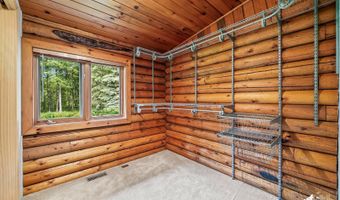 21624 Sean St, Chugiak, AK 99567