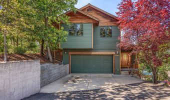 940 Pinecrest Ter, Ashland, OR 97520