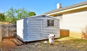 2810 Arrowhead Dr, Abilene, TX 79606