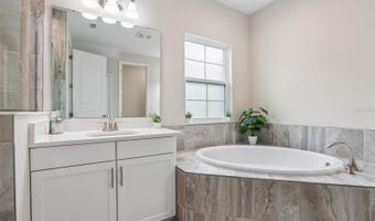 6092 HIDDEN BRANCH Dr, Apollo Beach, FL 33572