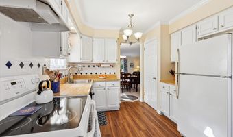 2300 NAVAJO Path, Ambler, PA 19002