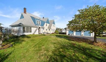 35 Benedict Rd, Bourne, MA 02532