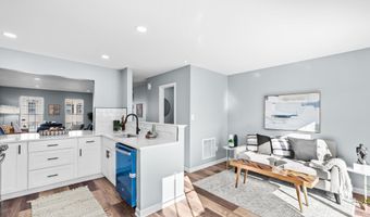 6208 LES DORSON Ln, Alexandria, VA 22315