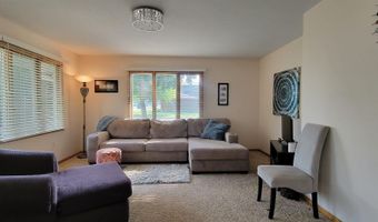 520 E Lucas St, Algona, IA 50511