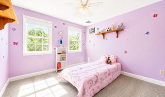 323 Oakhill Ave, Attleboro, MA 02703