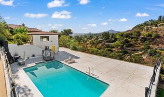 9586 Alto Dr, La Mesa, CA 91941