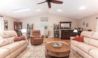 180 Mesa Dr, North Kingstown, RI 02852