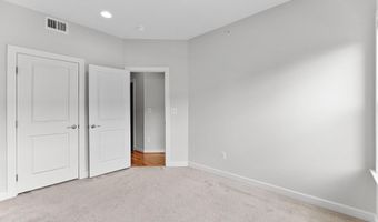 43372 WHITEHEAD Ter, Ashburn, VA 20148