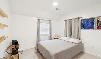 5300 WILSON Blvd, Arlington, VA 22205