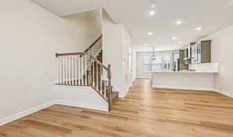 7355 MOUNTAINEER Dr, Alexandria, VA 22306