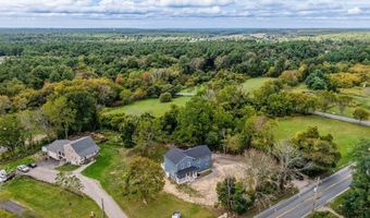 661 Main St, Acushnet, MA 02743