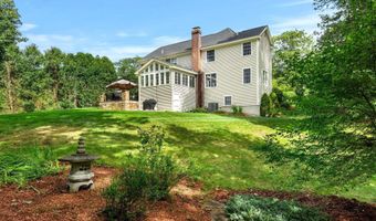 53 Essex Rd, Bedford, NH 03110