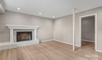 47 Pensacola Ave, Arden, NC 28704