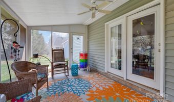 41 Sunview Cir, Arden, NC 28704