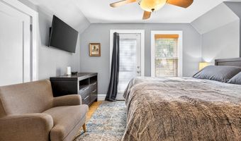 1036 W OKLAHOMA St, Appleton, WI 54914