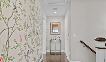 50 Kettle Point Ave 50, East Providence, RI 02914