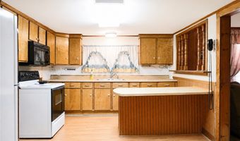 8 Woodward St, Belton, SC 29627