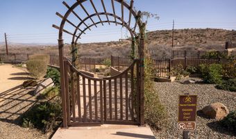 341 Laughing Hill Dr, Clarkdale, AZ 86324
