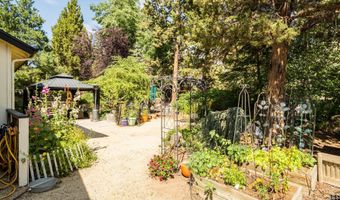 796 SE Briarwood Ct, Bend, OR 97702