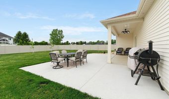 201 Thoroughbred Ln, Auburn, IN 46706