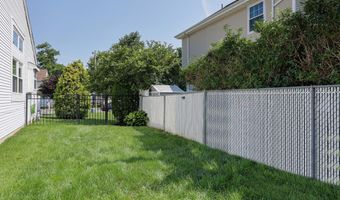 108 Bonnie Dr, Middletown, NJ 07748