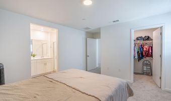 6421 Maple Leaf Ln, Riverbank, CA 95367