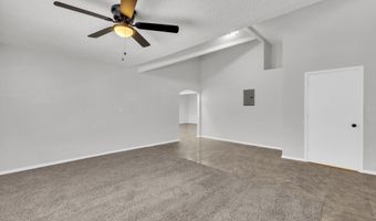 10400 Valle Koki Dr, Socorro, TX 79927
