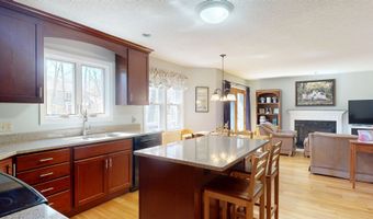 29 Westminster Dr, Burlington, VT 05408