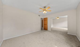 1993 Charmingfare St, Columbus, OH 43228