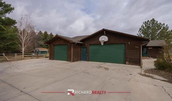 215 44th St N, Cody, WY 82414