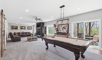 1009 Baileys Grove Dr, Adel, IA 50003