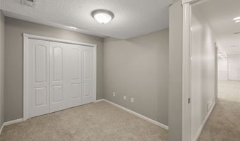 221 19th St SW, Altoona, IA 50009