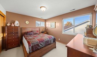 824 Tennyson Ave, Ames, IA 50014