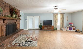 596 Teakwood, Alma, GA 31510