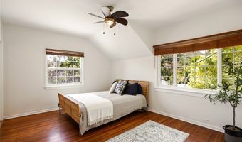 6438 Ivarene Ave, Los Angeles, CA 90068