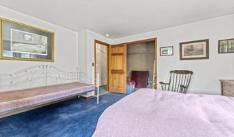 252 Meadowhill Rd, Manchester, ME 04351