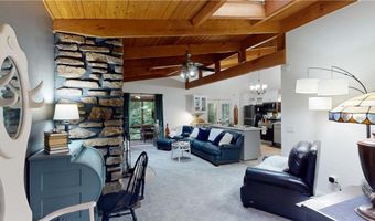 12 Branston Cir, Bella Vista, AR 72714