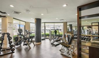 1000 W Island Blvd 504, Aventura, FL 33160