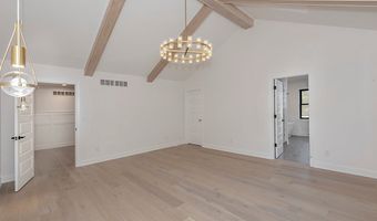 29549 N Hilltop Rd, Orange, OH 44022