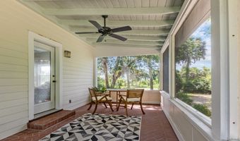 145 Bay Ave, Apalachicola, FL 32320