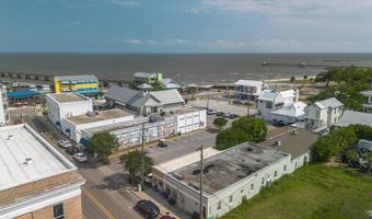 126 Main St, Bay St. Louis, MS 39520