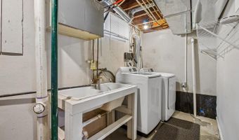 5812 N KINGS Hwy, Alexandria, VA 22303