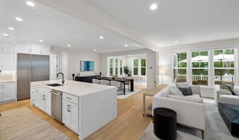9501 WILDOAK Dr, Bethesda, MD 20814