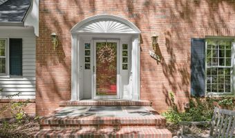 11836 HUNTING RIDGE Ct, Potomac, MD 20854