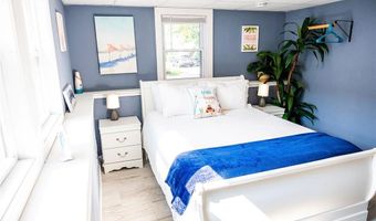 58 Allston Ave, Middletown, RI 02842